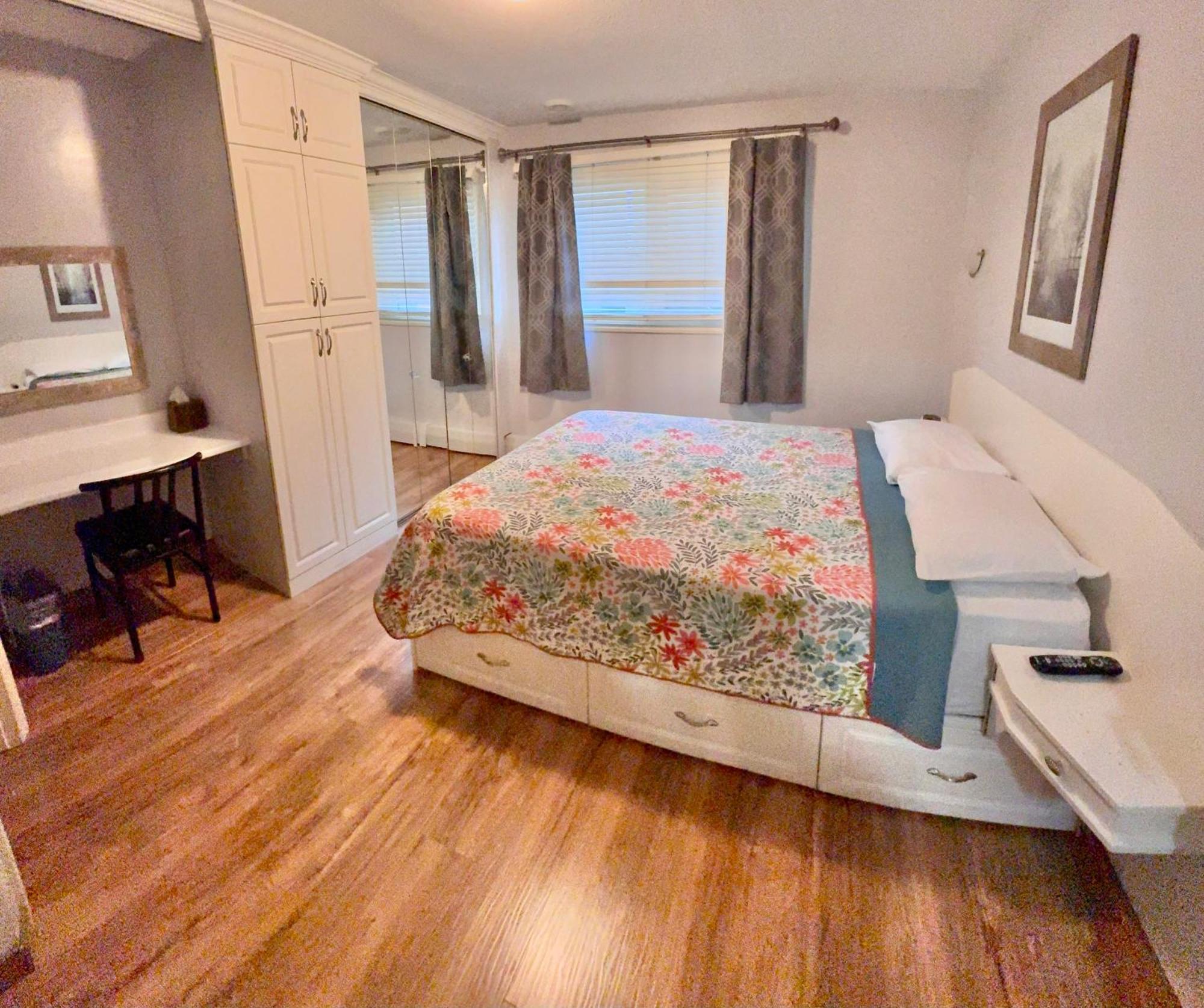 Laura'S Lodge Saskatoon Luaran gambar